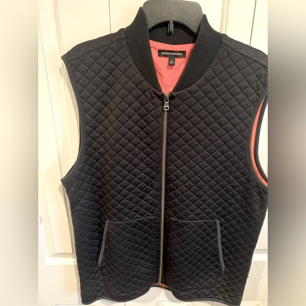 Banana Republic vest, black, Size L.